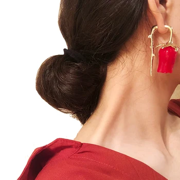 2019 new design Cute big exaggeration Red Rose Flower dropEarrings Charming Big Alloy long Earrings for Women Fashion Jewelry
2019 new design Cute big exaggeration Red Rose Flower dropEarrings Charming Big Alloy long Earrings for Women Fashion Jewelry