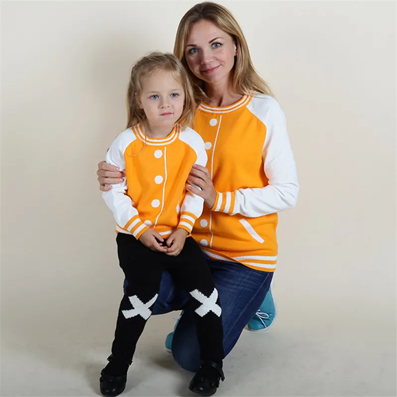Family Matching Clothes Baseball Style Pullover Sweater Mother Kids Clothes Spring Autumn Winter Knitwear Boys Girls Sweaters
Family Matching Clothes Baseball Style Pullover Sweater Mother Kids Clothes Spring Autumn Winter Knitwear Boys Girls Sweaters