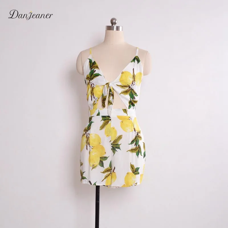 Danjeaner Sexy Deep V-Neck Women Jumpsuit Floral Print Lace up Summer Women Playsuit High Waist Romper Jumpsuit For Women 2018
Danjeaner Sexy Deep V-Neck Women Jumpsuit Floral Print Lace up Summer Women Playsuit High Waist Romper Jumpsuit For Women 2018