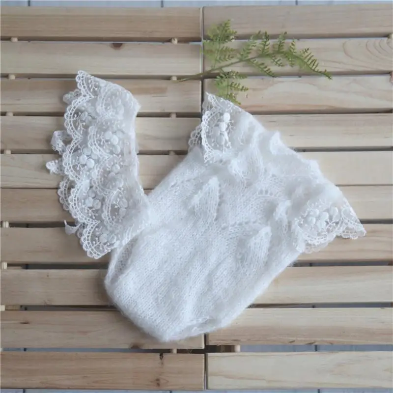 Soft White Lace Romper Set Newborn Photography Props Knitted Mohair Overalls Baby Girl Lace Skirt Infant Bodysuit Shower Gift
Soft White Lace Romper Set Newborn Photography Props Knitted Mohair Overalls Baby Girl Lace Skirt Infant Bodysuit Shower Gift