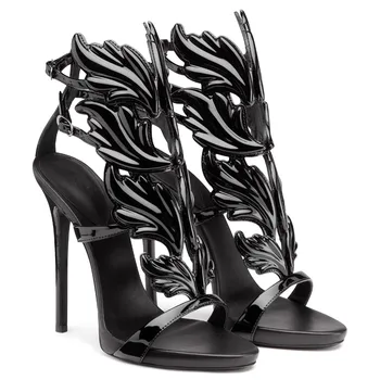 2018 European and American spring and summer new four-color flame leaf high-heeled sandals explosion models.
2018 European and American spring and summer new four-color flame leaf high-heeled sandals explosion models.
