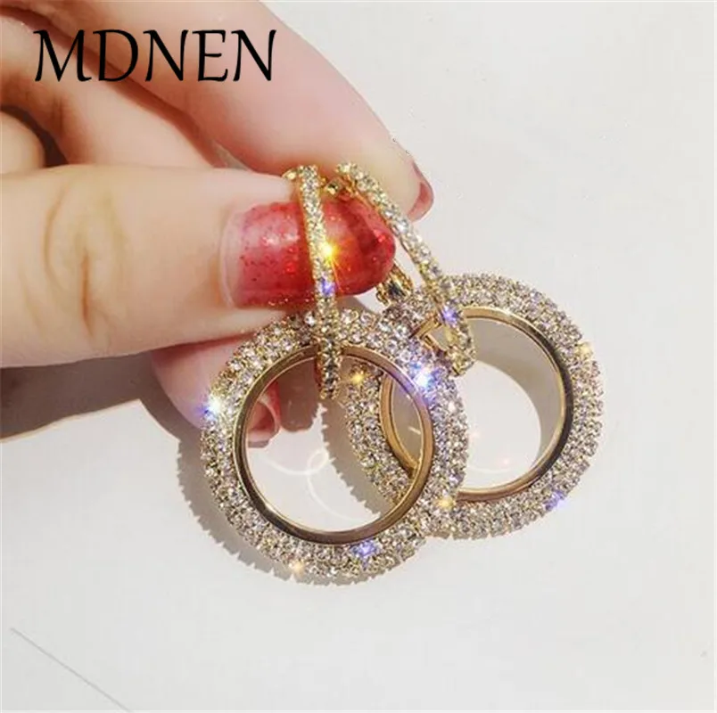 New Design Creative Jewelry High-grade Elegant Crystal Earrings Round Gold And Silver Earrings Wedding Party Earrings For Woman
New Design Creative Jewelry High-grade Elegant Crystal Earrings Round Gold And Silver Earrings Wedding Party Earrings For Woman