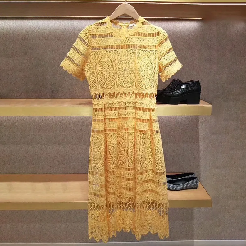 New Lace Dress Lace Screen Short Sleeve Mid-length Dresses for Women In Spring and Summer of 2019 Zippers Straight Dress Women
New Lace Dress Lace Screen Short Sleeve Mid-length Dresses for Women In Spring and Summer of 2019 Zippers Straight Dress Women
