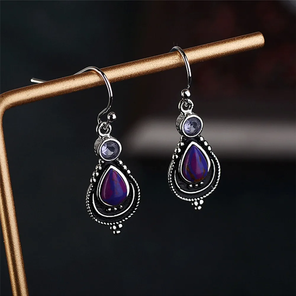 Vintage Thai Silver Purple Dragon Crystal Earrings Women European and American Fashion Natural Stone Earrings Ornaments
Vintage Thai Silver Purple Dragon Crystal Earrings Women European and American Fashion Natural Stone Earrings Ornaments