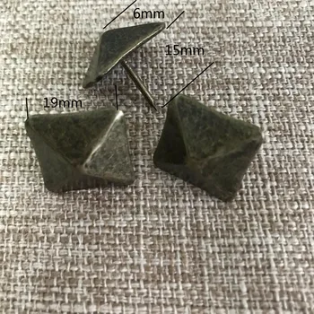 19*21mm Square Sofa Decorative Nails Antique Wooden Case Jewelry Luggage Bag Sofa Foot Upholstery Pushpin Tacks Nails
19*21mm Square Sofa Decorative Nails Antique Wooden Case Jewelry Luggage Bag Sofa Foot Upholstery Pushpin Tacks Nails