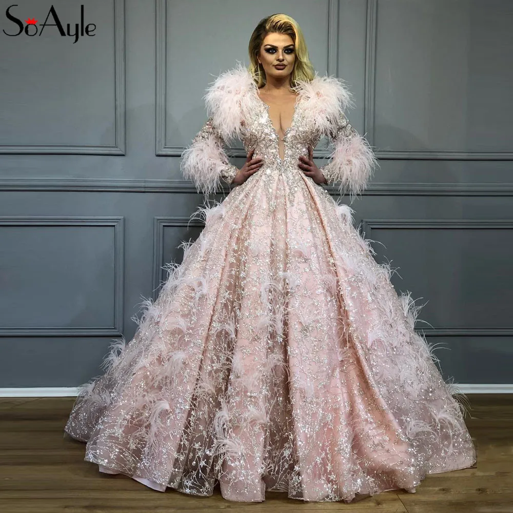 SoAyle Sparkle Ball Gown Evening Dresses Deep V-neck Robe De Soiree FeatherS Bling Bling Lace Formal Gowns Prom Dress Longo 
SoAyle Sparkle Ball Gown Evening Dresses Deep V-neck Robe De Soiree FeatherS Bling Bling Lace Formal Gowns Prom Dress Longo