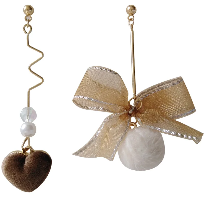 Korea Sweet Pearl Hair Ball Earrings Love Maiden Wind Lace Bow Personality Charm Creative Stud Ear Clip Party Jewelry Gift
Korea Sweet Pearl Hair Ball Earrings Love Maiden Wind Lace Bow Personality Charm Creative Stud Ear Clip Party Jewelry Gift