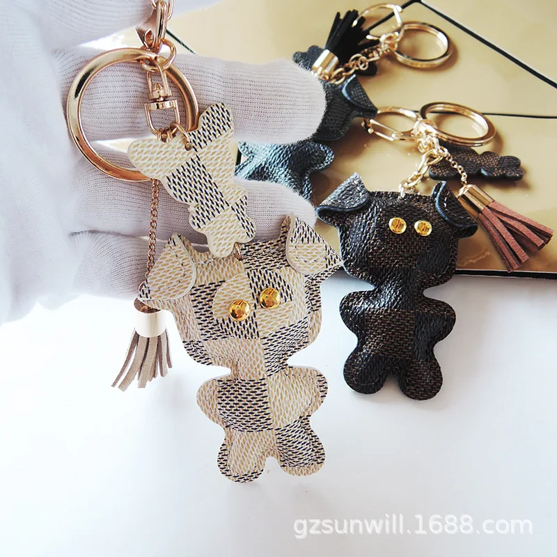 2019 Fashion Plaid Key Chain Accessories Tassel Key Ring PU Leather Cute Pig Pattern Car Keychain Jewelry Bag Charm Women Gift
2019 Fashion Plaid Key Chain Accessories Tassel Key Ring PU Leather Cute Pig Pattern Car Keychain Jewelry Bag Charm Women Gift