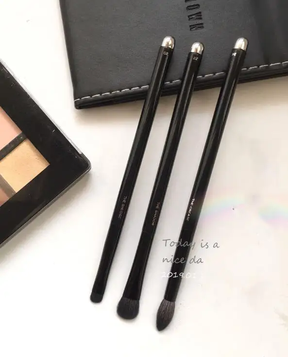 MJSERIES The Shadow Brush 22 The Crease Eyeshadow Brush 24 The Smudge 20 All Over Regualar Wool Goat Hair Makeup Brush
MJSERIES The Shadow Brush 22 The Crease Eyeshadow Brush 24 The Smudge 20 All Over Regualar Wool Goat Hair Makeup Brush