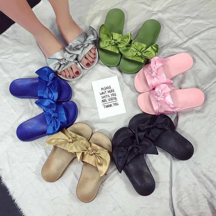 2019 New bow slippers female fashion cool drag outside wearing thick bottom female word drag
2019 New bow slippers female fashion cool drag outside wearing thick bottom female word drag