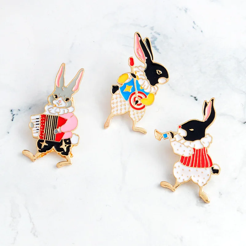 3PCS/LOT Rabbit Playing the piano Enamel Brooch Pins Collar Clothes Hat Decoration Alloy Brooch Badges Pins
3PCS/LOT Rabbit Playing the piano Enamel Brooch Pins Collar Clothes Hat Decoration Alloy Brooch Badges Pins