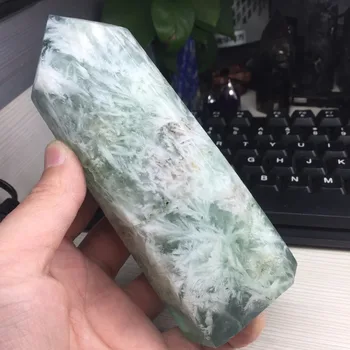 622g Natural Fluorite Crystal Colorful Striped Fluorite White Feather Fluorite Crystal Stone Point Healing Hexagonal Treatment
622g Natural Fluorite Crystal Colorful Striped Fluorite White Feather Fluorite Crystal Stone Point Healing Hexagonal Treatment