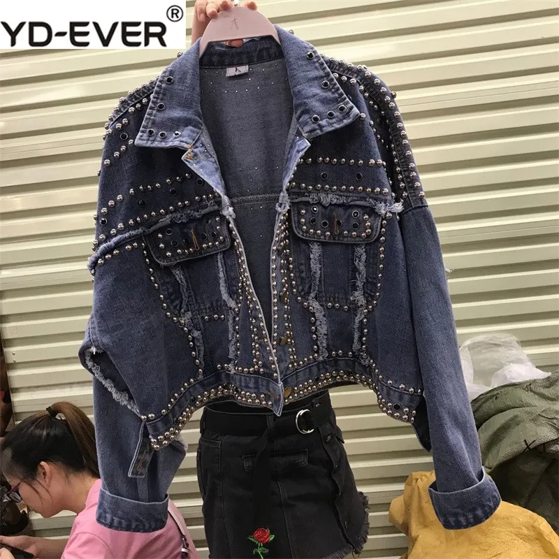 Rivet Diamonds Beading Women Denim Jacket Single Breasted Casual Button Coat 2019 Spring Autumn New Fashion Outwear 69597
Rivet Diamonds Beading Women Denim Jacket Single Breasted Casual Button Coat 2019 Spring Autumn New Fashion Outwear 69597