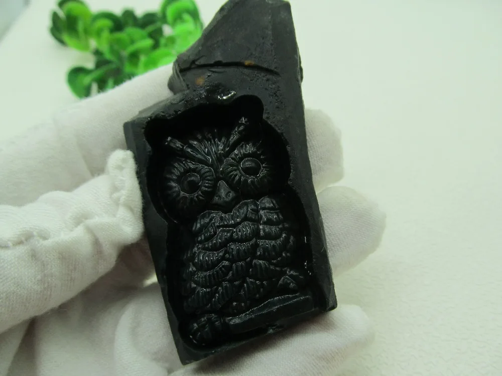 Natural Green agate Green agate Carved Within owl Realistic Fengshui Stone Minerals Crystal Christmas Halloween gift
Natural Green agate Green agate Carved Within owl Realistic Fengshui Stone Minerals Crystal Christmas Halloween gift