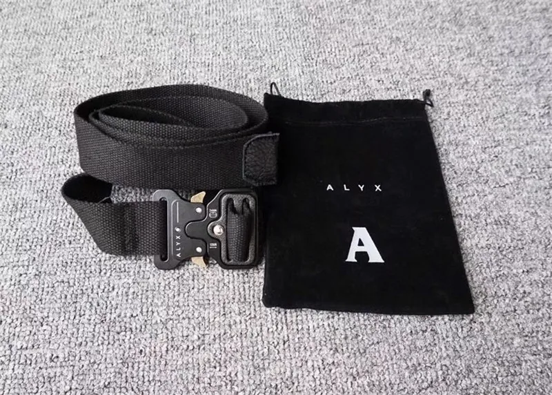 ALYX Black Belt 128cm Rollercoaster Metal button canvas Hip hop street wear ALYX safety belt
ALYX Black Belt 128cm Rollercoaster Metal button canvas Hip hop street wear ALYX safety belt