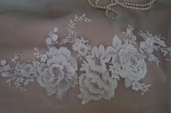 1pc delicate embroidered lace applique, lace bodice for bridal dress, bridal lace applique, high end lace bodice CGDZ057JINH
1pc delicate embroidered lace applique, lace bodice for bridal dress, bridal lace applique, high end lace bodice CGDZ057JINH