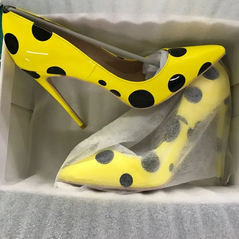 New European and American yellow matching dot net red high-heeled women's thin-heeled pointed 12cm shallow-mouth single shoe siz
New European and American yellow matching dot net red high-heeled women's thin-heeled pointed 12cm shallow-mouth single shoe siz