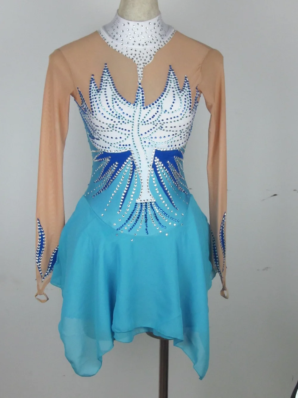 Free shippingPurpleNEW FIGURE ICE SKATING BATON TWIRLING DRESS COSTUME ADULTSD434
Free shippingPurpleNEW FIGURE ICE SKATING BATON TWIRLING DRESS COSTUME ADULTSD434