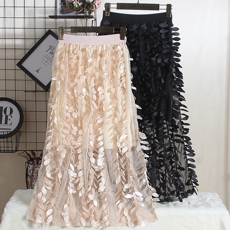 2018 new fashion lace women skirt medium long sweet fairy Three-dimensional flowers guaze A-LINE skirt
2018 new fashion lace women skirt medium long sweet fairy Three-dimensional flowers guaze A-LINE skirt