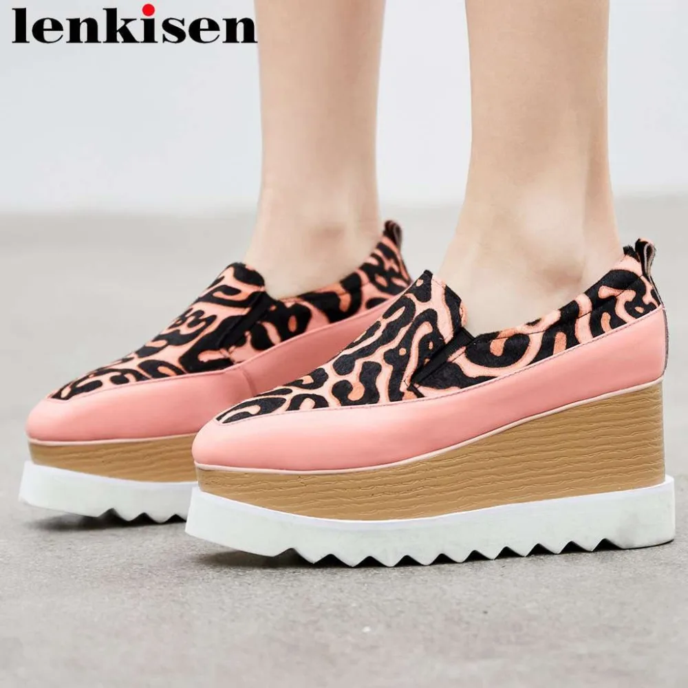 2019 punk style sexy leopard luxury horsehair wedges high bottom platform plus size loafers slip on cow leather runway shoes L02
2019 punk style sexy leopard luxury horsehair wedges high bottom platform plus size loafers slip on cow leather runway shoes L02