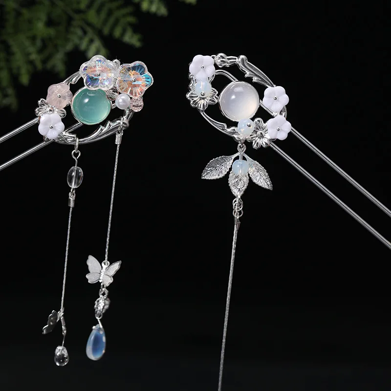 Vintage Handmade Tassels Chinese Metal Hair Sticks For Women Ethnic Hair Pins Hair Ornaments Fashion Hair Jewelry Accessories
Vintage Handmade Tassels Chinese Metal Hair Sticks For Women Ethnic Hair Pins Hair Ornaments Fashion Hair Jewelry Accessories