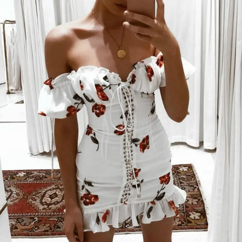Women Summer Dress 2019 Lace Up Strapless Off The Shoulder Sexy Dress Short Sleeve Holiday Floral Print Ruffle Beach Dress White
Women Summer Dress 2019 Lace Up Strapless Off The Shoulder Sexy Dress Short Sleeve Holiday Floral Print Ruffle Beach Dress White