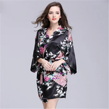 10pcs/lot Simulation silk nightgown ladies summer sleeve peacock bathrobe home service Nightdress Womens Nightwear
10pcs/lot Simulation silk nightgown ladies summer sleeve peacock bathrobe home service Nightdress Womens Nightwear