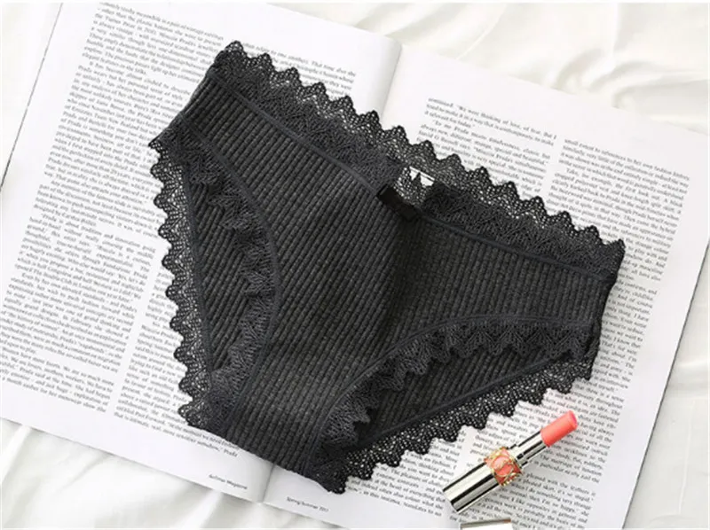 High quality seamless panties Plus size satin panties underwear women Cotton panties Briefs ofertas calientes con envio gratis
High quality seamless panties Plus size satin panties underwear women Cotton panties Briefs ofertas calientes con envio gratis
