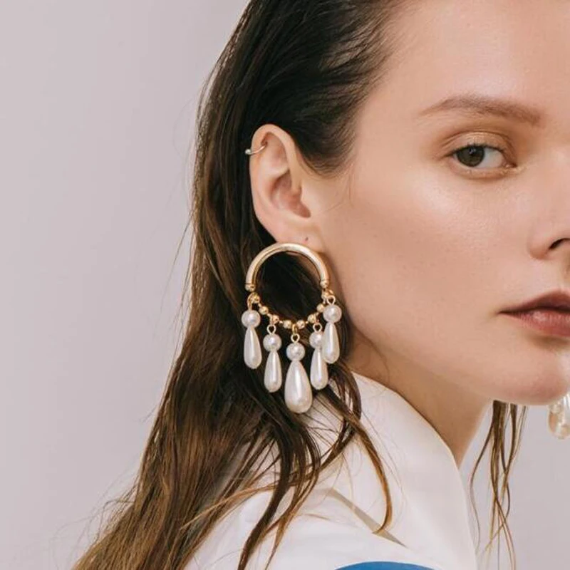 Tocona Fashion Gold Color Round Imitation Pearls Pendant Earrings For Women Elegant Geometric Wedding Earrings Pendientes 3870
Tocona Fashion Gold Color Round Imitation Pearls Pendant Earrings For Women Elegant Geometric Wedding Earrings Pendientes 3870