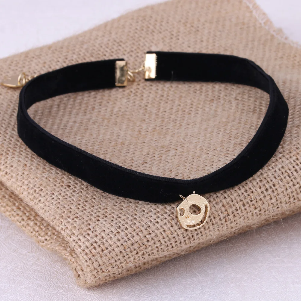 1Pc New Arrival Ghost Head Pendant Black Velvet Rope Choker Collar Necklace Female Collier Bijoux Girls Halloween Gift
1Pc New Arrival Ghost Head Pendant Black Velvet Rope Choker Collar Necklace Female Collier Bijoux Girls Halloween Gift