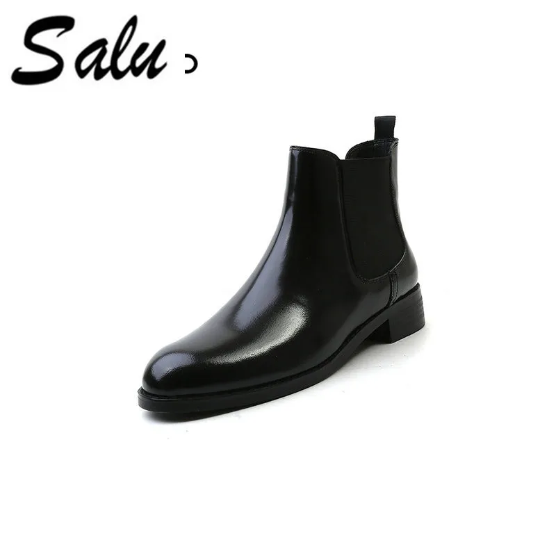 Salu Genuine leather boots Women Black Sheepskin Ankle Boots Short Plush High quality Free shipping Size 35-42
Salu Genuine leather boots Women Black Sheepskin Ankle Boots Short Plush High quality Free shipping Size 35-42