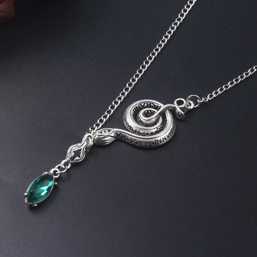 SG HP Necklaces Ravenclaw's Diadem Rune Snake Crystal Pendants Hogwarts Horcrux Lord Voldemort's Choker Jewelry Gift
SG HP Necklaces Ravenclaw's Diadem Rune Snake Crystal Pendants Hogwarts Horcrux Lord Voldemort's Choker Jewelry Gift