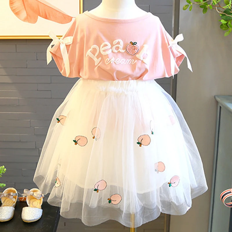 Girls Sets 2019 Summer New Children's Wear Girls Sweet Three-Dimensional Letter T-Shirt + Fruit Mesh Skirt Suit
Girls Sets 2019 Summer New Children's Wear Girls Sweet Three-Dimensional Letter T-Shirt + Fruit Mesh Skirt Suit