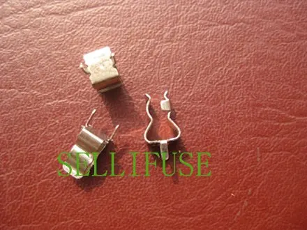 SL-520-1 Fuse Blocks and Clips/ PCB Fuse Clip for 2AG or 5mm Diameter Fuses p.c.Board type
SL-520-1 Fuse Blocks and Clips/ PCB Fuse Clip for 2AG or 5mm Diameter Fuses p.c.Board type