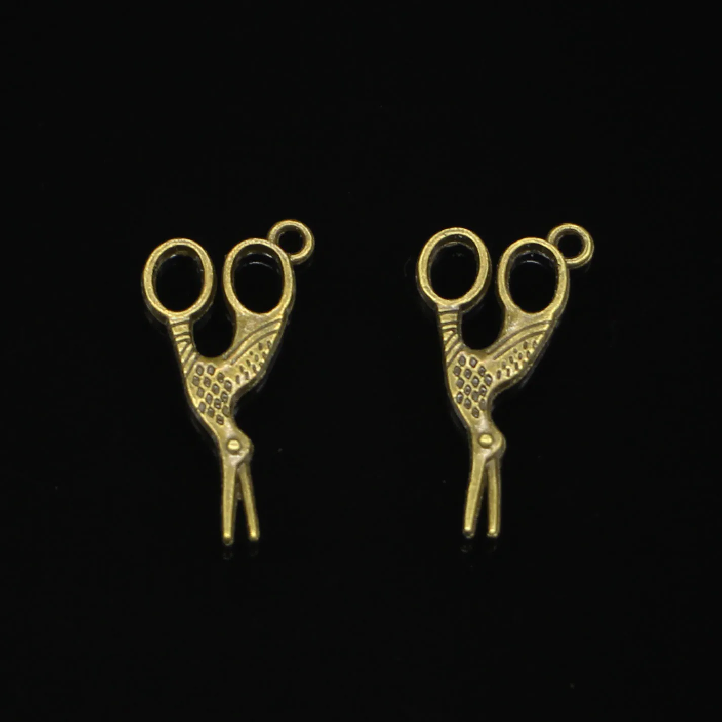 Фото 92pcs Antique Bronze Plated sewings scissors Charms for Jewelry Making DIY Handmade Pendants 28*15mm | Украшения и аксессуары