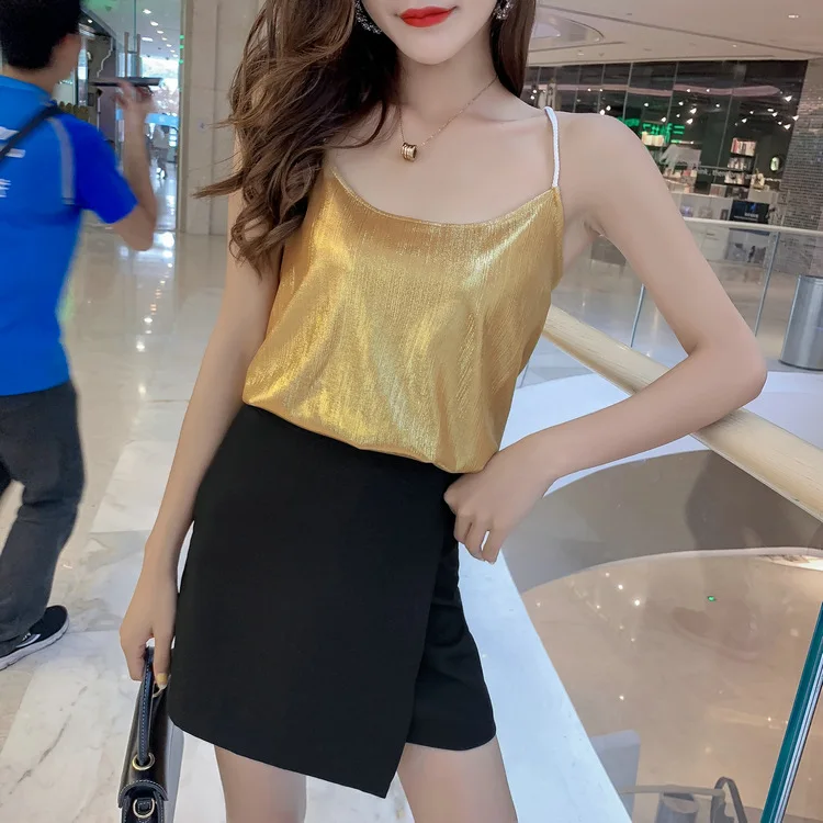 2019 Summer Streetwear Korean Style Women's Fashion New Trend Flash Cloth Loose Sexy U Collar Versatile Tank Top
2019 Summer Streetwear Korean Style Women's Fashion New Trend Flash Cloth Loose Sexy U Collar Versatile Tank Top