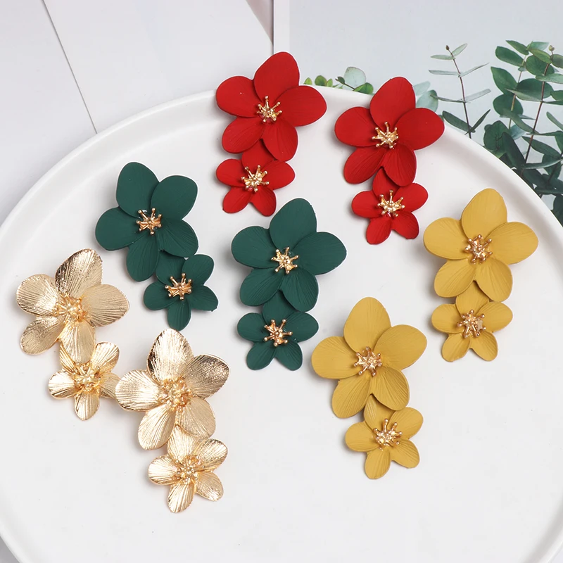 FASHIONSNOOPS Fashion Geometric Long Stud Earrings For Women Wedding Vintage Flower Handmade Statment Gifts Earrings Jewelry
FASHIONSNOOPS Fashion Geometric Long Stud Earrings For Women Wedding Vintage Flower Handmade Statment Gifts Earrings Jewelry
