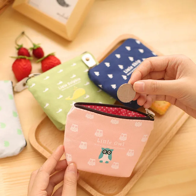 Zipper storage bag, cartoon pattern stationery storage bag, can store cards, erasers, coins, etc.
Zipper storage bag, cartoon pattern stationery storage bag, can store cards, erasers, coins, etc.