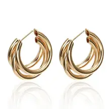 ホット販売新ファッショントレンドイヤリング 2019 Brincos Oorbellen シンプルなメタル風の手紙ラウンド形のフープイヤリング女(China)