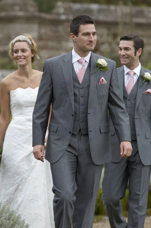 Custom Made Grey Men Suits Groom Tuxedos Best man Notch Lapel Groomsman Wedding Bridegroom Dinner Suits ( jacket+Pants+vest+tie)
Custom Made Grey Men Suits Groom Tuxedos Best man Notch Lapel Groomsman Wedding Bridegroom Dinner Suits ( jacket+Pants+vest+tie)