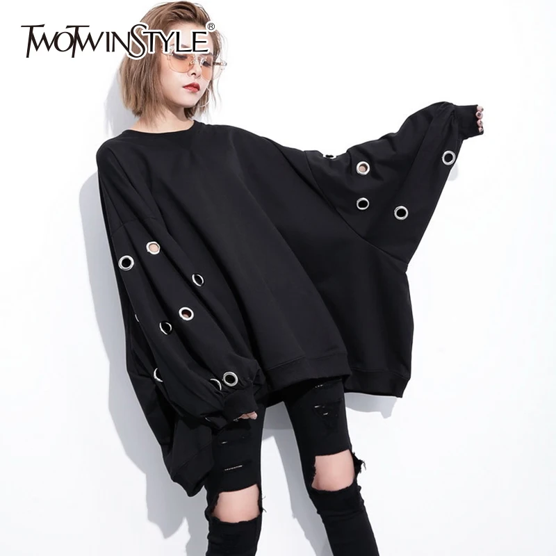 TWOTWINSTYLE Hollow Pullovers Female Batwing Sleeve O Neck Big Size Sweatshirts Tops Spring Fashion Casual Clothing
TWOTWINSTYLE Hollow Pullovers Female Batwing Sleeve O Neck Big Size Sweatshirts Tops Spring Fashion Casual Clothing