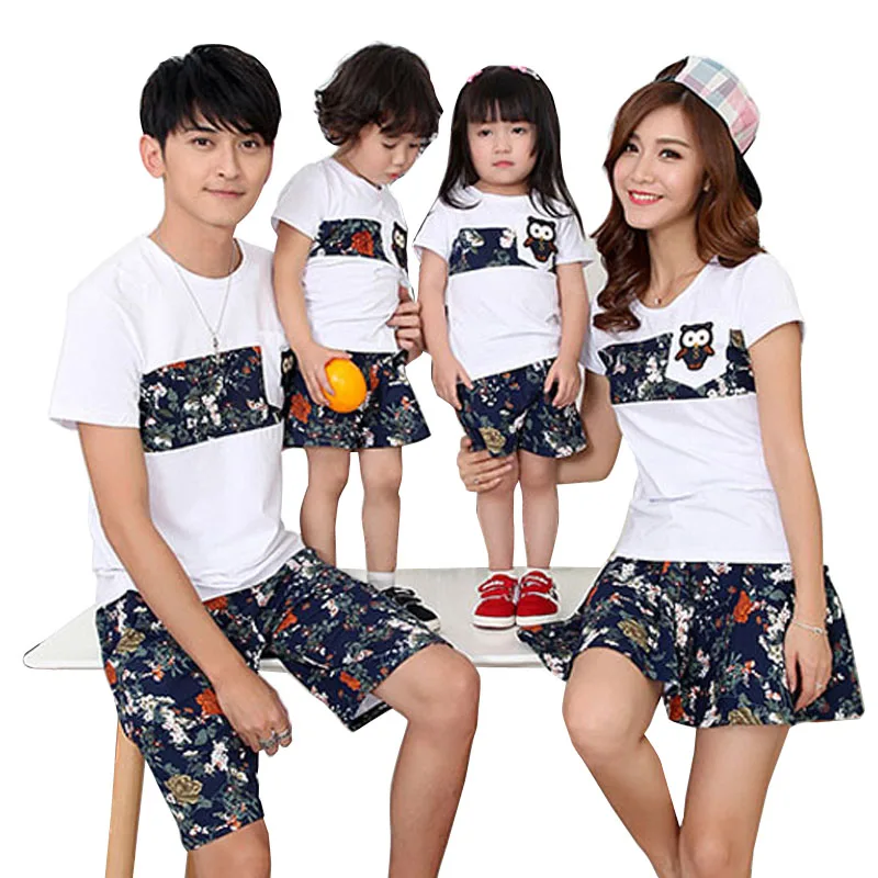 2019 Summer Family Look Mother and Daughter Dresses Father and Son T-shirt pants Printed Cloth patchwork Matching Family Clothes
2019 Summer Family Look Mother and Daughter Dresses Father and Son T-shirt pants Printed Cloth patchwork Matching Family Clothes