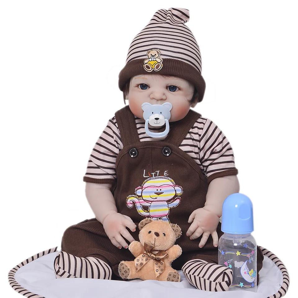 Forrsdor 57cm full silicone sumilation newborn baby boy with black pasted hair and Brown clothes silicone reborn baby doll
Forrsdor 57cm full silicone sumilation newborn baby boy with black pasted hair and Brown clothes silicone reborn baby doll