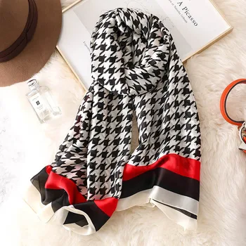 2019 Luxury Scarf Women Plaid Print Silk Scarf Shawl and Wrap Echarpe Summer Scarves For Ladies New Bandana Muslim Hijab Scarf
2019 Luxury Scarf Women Plaid Print Silk Scarf Shawl and Wrap Echarpe Summer Scarves For Ladies New Bandana Muslim Hijab Scarf