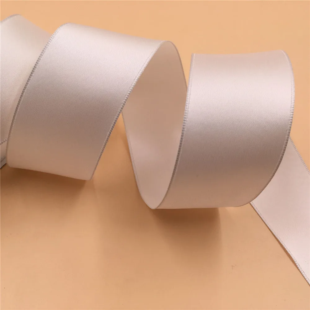 38MM Wired Edge Solid White Satin Ribbon Party Wedding Decoration Gift Wrapping Christmas New Year DIY Material 25Yards N1098
38MM Wired Edge Solid White Satin Ribbon Party Wedding Decoration Gift Wrapping Christmas New Year DIY Material 25Yards N1098
