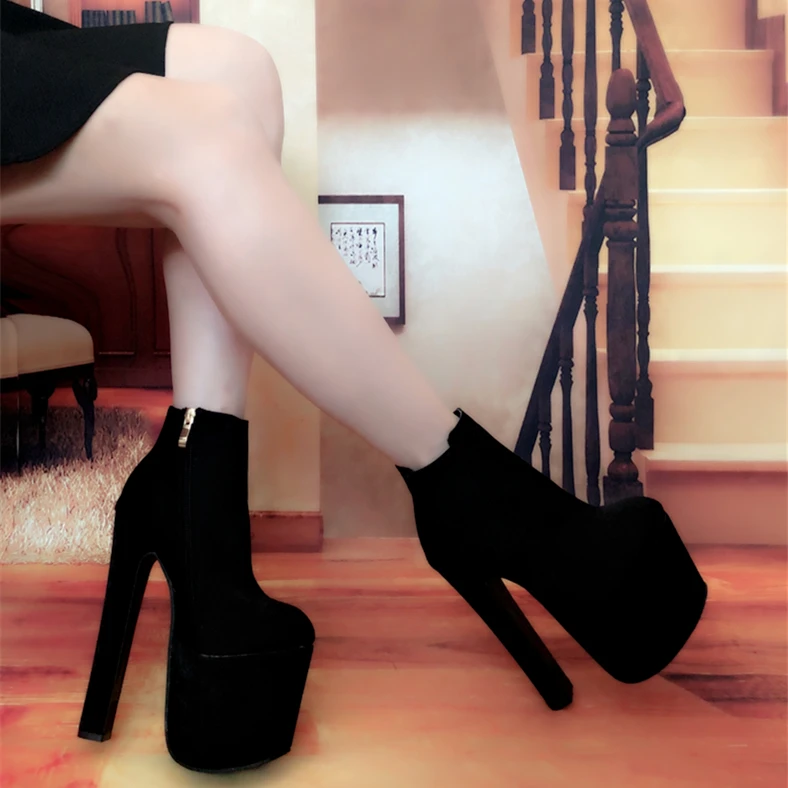 2019 autumn new women's shoes crude with Martin boots wild women's boots 17CM super high-heel scrub short boots sexy ankle boots
2019 autumn new women's shoes crude with Martin boots wild women's boots 17CM super high-heel scrub short boots sexy ankle boots