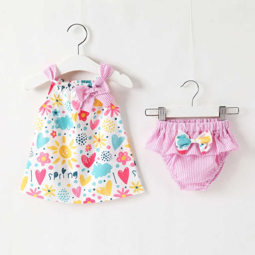 Infant Baby Girls Cute Summer Clothes Set Cartoon Love Print Tops+Bow Striped Print Shorts PP PAnts Kids Clothing Outfits Sets
Infant Baby Girls Cute Summer Clothes Set Cartoon Love Print Tops+Bow Striped Print Shorts PP PAnts Kids Clothing Outfits Sets
