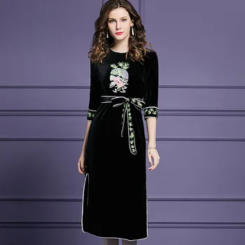 New Arrival Women Flower Embroidery Dress Fashion O-Neck Half Sleeve Velvet Dresses
New Arrival Women Flower Embroidery Dress Fashion O-Neck Half Sleeve Velvet Dresses