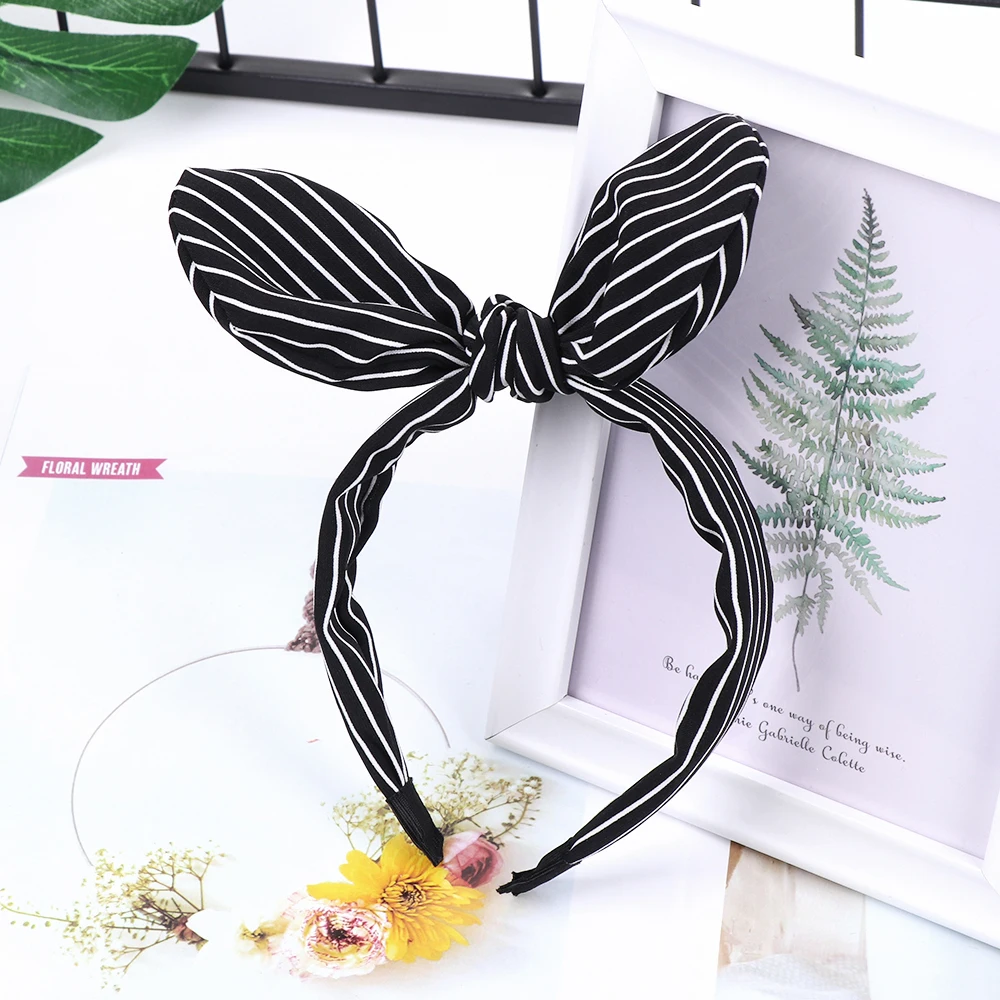Rabbit Ears Cloth Striped Print Wide Side Bow Headband Hair Hoop Fashion Ladies Dot Solid Hair Band For Girl Hair Accessories
Rabbit Ears Cloth Striped Print Wide Side Bow Headband Hair Hoop Fashion Ladies Dot Solid Hair Band For Girl Hair Accessories