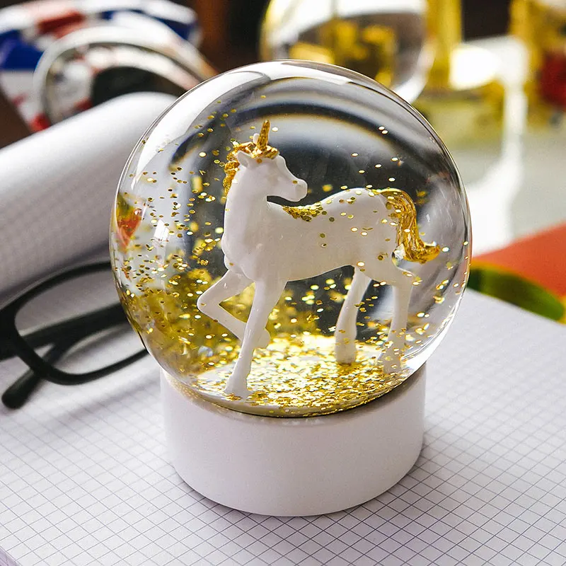 10*12CM Romantic Unicorns Snow Globes Crystal Ball Home Desktop Crafts Myth Legend Mystical Decor Collectibles New Year Gifts
10*12CM Romantic Unicorns Snow Globes Crystal Ball Home Desktop Crafts Myth Legend Mystical Decor Collectibles New Year Gifts